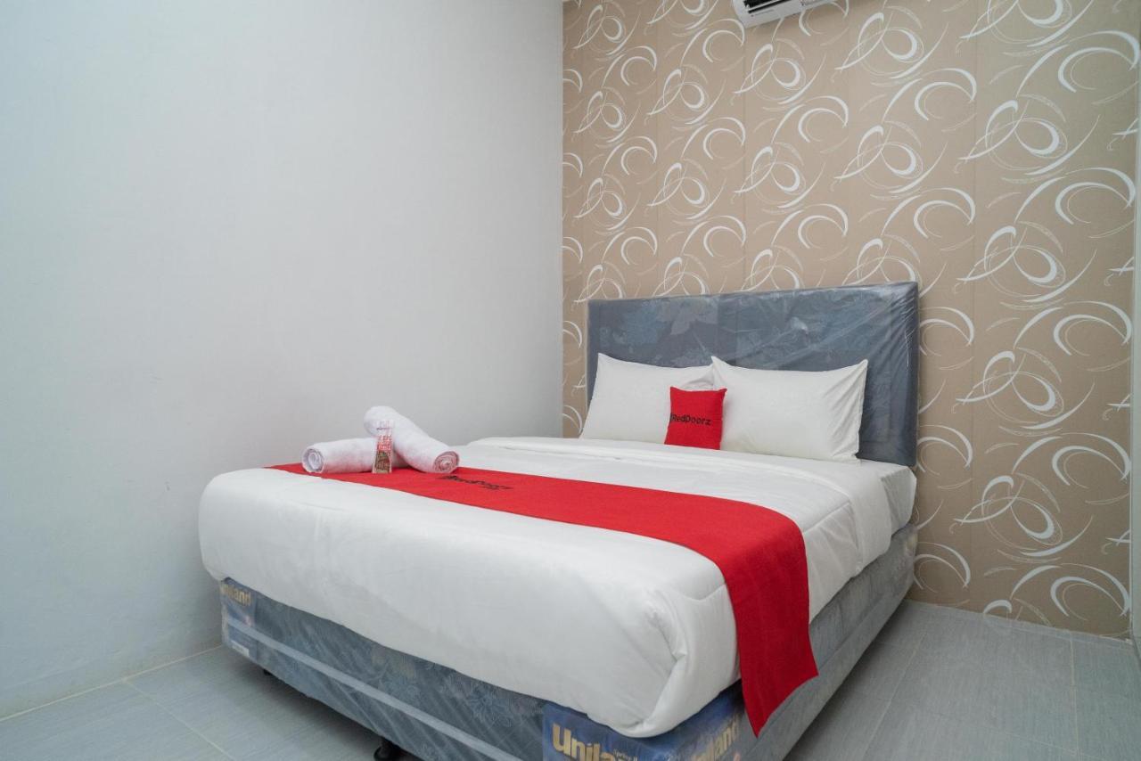 Reddoorz Near Sarinah Jakarta Luaran gambar