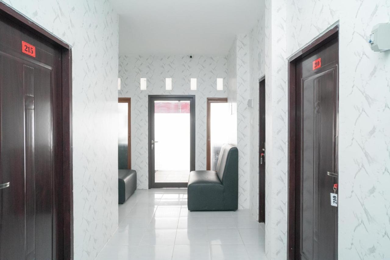Reddoorz Near Sarinah Jakarta Luaran gambar
