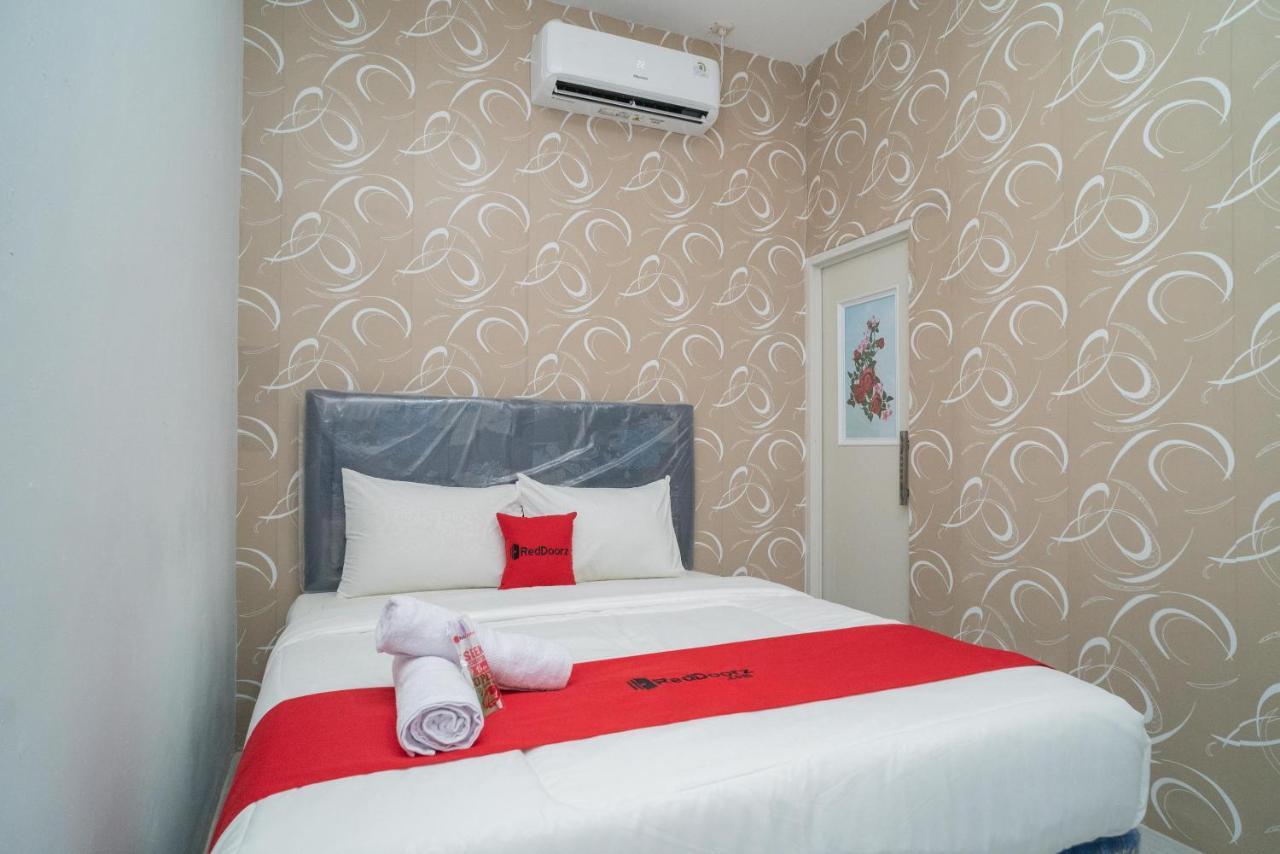Reddoorz Near Sarinah Jakarta Luaran gambar