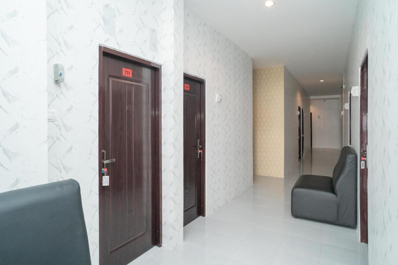 Reddoorz Near Sarinah Jakarta Luaran gambar
